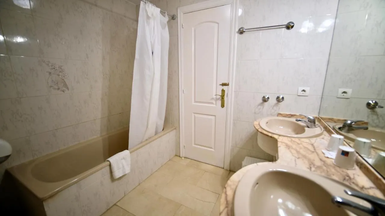 Playa Real Apartment Marbella